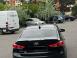 Hyundai Elantra-7