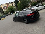 Hyundai Elantra-5