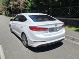 Hyundai Elantra-6