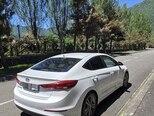 Hyundai Elantra-7