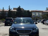 Mercedes E 220-2