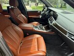 BMW X7-7