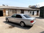 Mercedes E 280-6