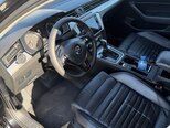 Volkswagen Passat-11