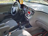 Kia Rio-5