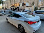 Hyundai Elantra-5