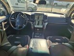 Toyota Land Cruiser-11