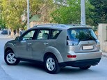 Mitsubishi Outlander-5