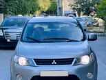 Mitsubishi Outlander-7