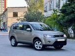 Mitsubishi Outlander-2
