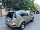 Mitsubishi Outlander-11
