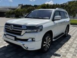 Toyota Land Cruiser-4