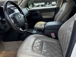 Toyota Land Cruiser-9