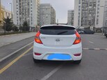 Hyundai Accent-4