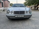 Mercedes E 230-1