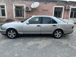 Mercedes E 230-3
