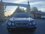 Mercedes E 220-1