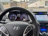 Hyundai Elantra-8