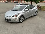Hyundai Elantra-13
