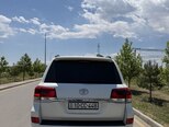 Toyota Land Cruiser-2