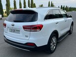 Kia Sorento-12