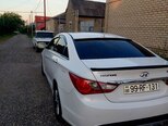 Hyundai Sonata-2