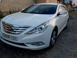 Hyundai Sonata-5