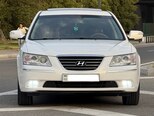 Hyundai Sonata-1