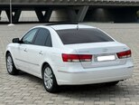 Hyundai Sonata-13