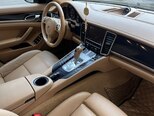 Porsche Panamera 4-6