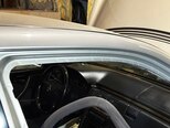 Mercedes E 240-11