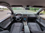 Mercedes E 270-9