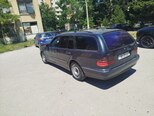Mercedes E 270-3