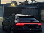 Audi Q8-4