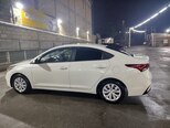 Hyundai Accent-7