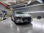 Hyundai Elantra-9