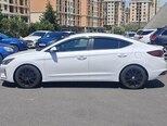 Hyundai Elantra-3