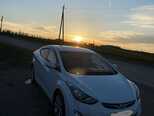 Hyundai Elantra-9