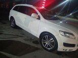 Audi Q7-5