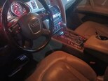 Audi Q7-9