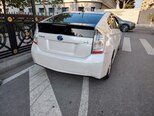 Toyota Prius-3