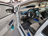 Toyota Prius-11