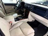 Jeep Commander-10