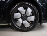 XPeng X9-4