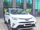 Toyota RAV4-8