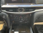 Lexus LX 450d-8