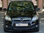 Opel Zafira-1