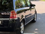 Opel Zafira-5