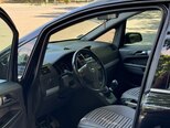 Opel Zafira-8