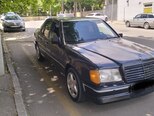 Mercedes 200 E-1